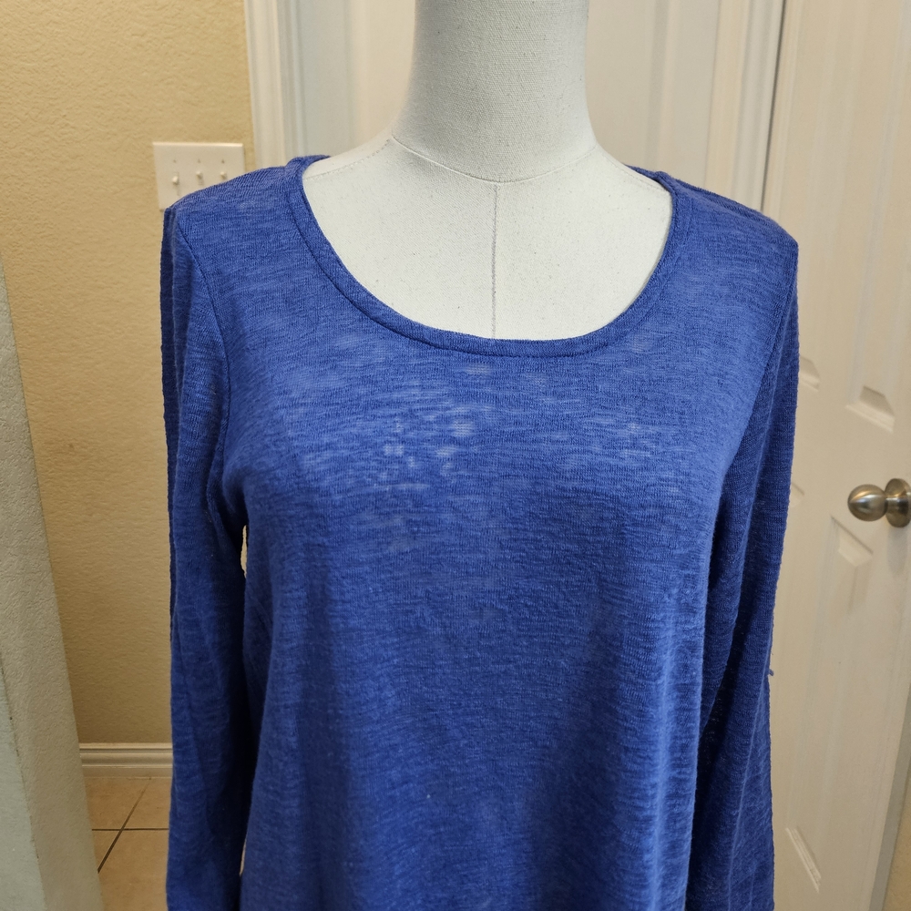 Nally & Millie Blue Lightweight Ruffle Hem Top – Size S/M NWT - Picture 3 of 13